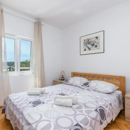 아파트 By The Sea Necujam, Solta - 8691